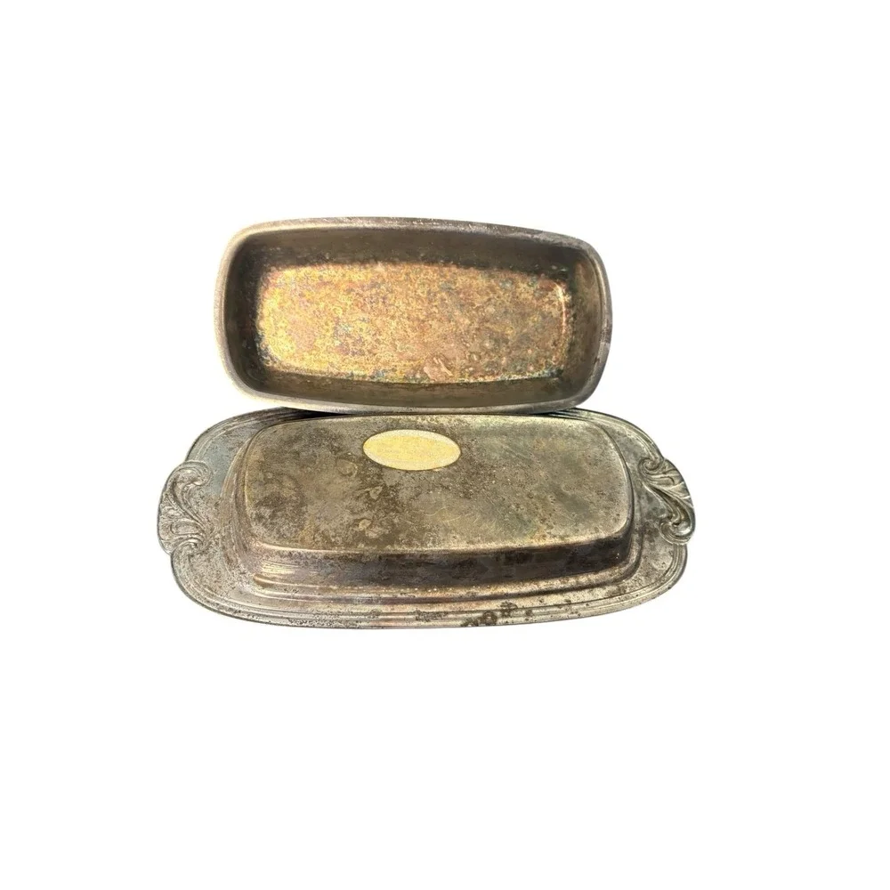 Vintage Wm A‎ Rogers Oneida Silverplate Covered Butter Dish